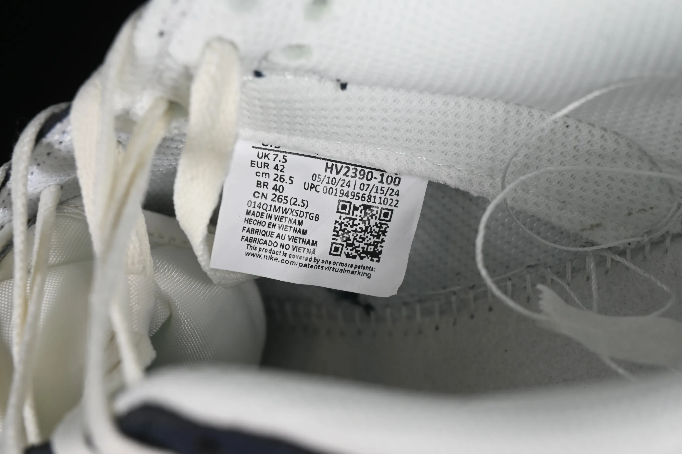 All Categories Nk SB Dunk Series Nk SB Dunk Low Low-top sneakers Nk SB Dunk Low Simple blue color Low-top casual sports skateboard shoes HV2390-100